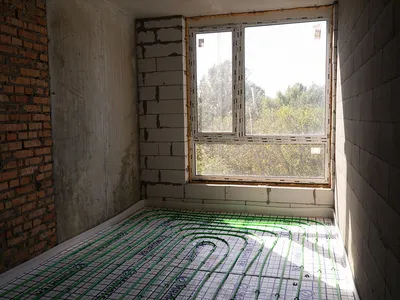У 1 будинку ЖК Синергія Київ розпочали монтаж теплої підлоги у квартирах